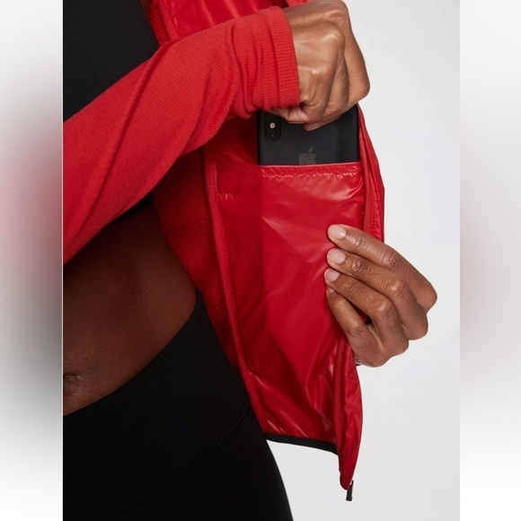 Athleta Insulated Flurry PrimaLoft Jacket Red Size S #383707 T0403 light weight - Picture 11 of 14